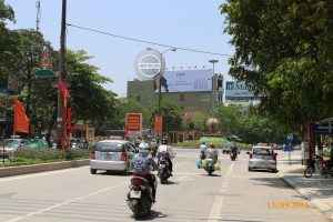 Pano ốp tường vòng xoay trung tâm