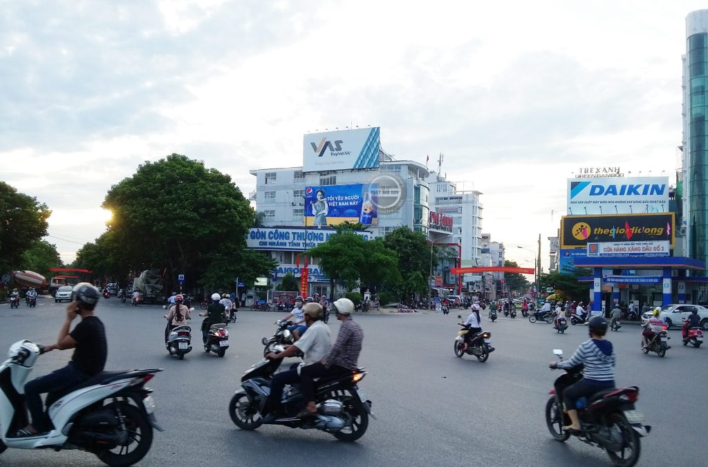 Quảng cáo ngoài trời tại Huế