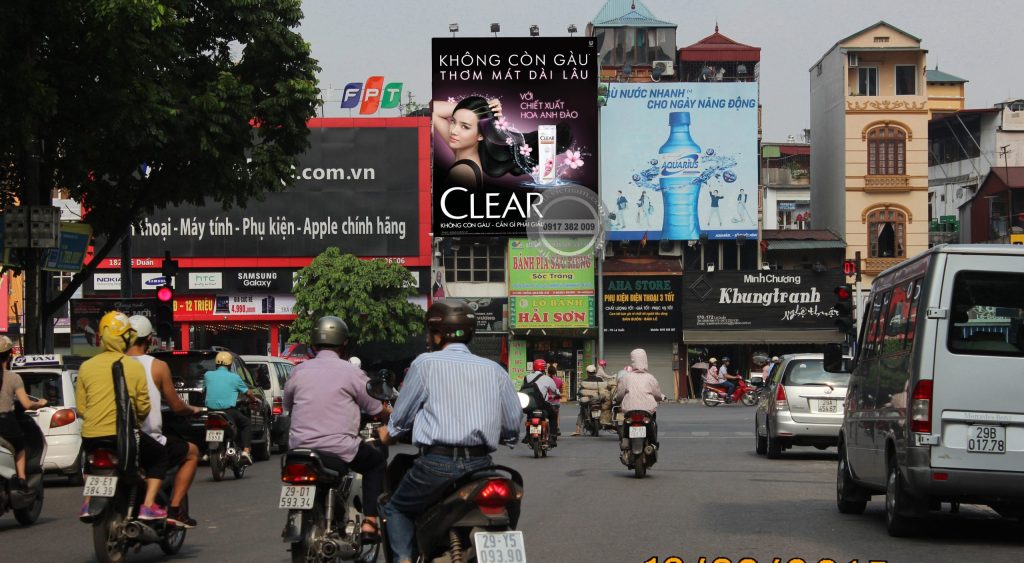 quảng cáo Pano ốp tường lớn