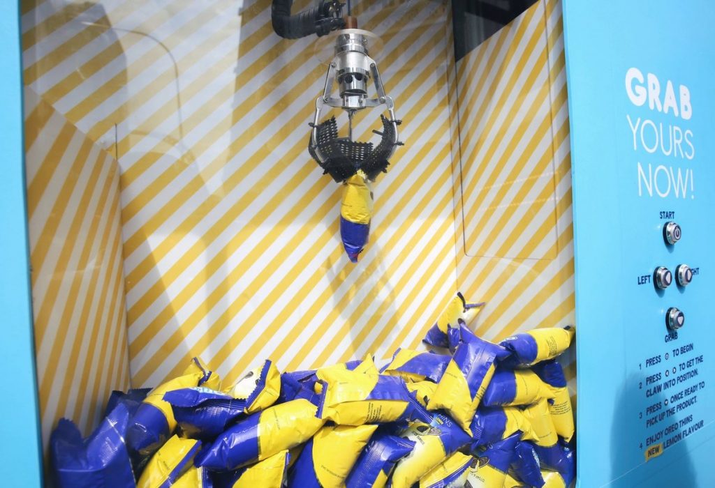 Quảng cáo nhà chờ xe buýt