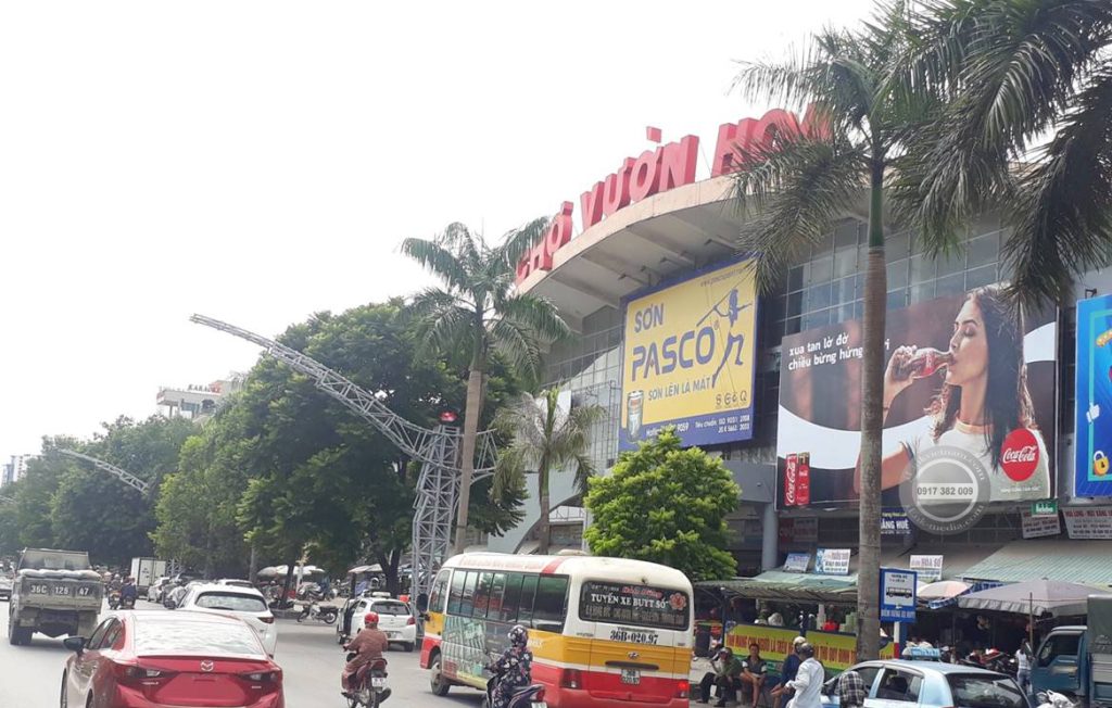 Biển bảng quảng cáo tấm lớn