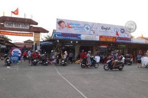 Quảng cáo biển chợ tại Huế