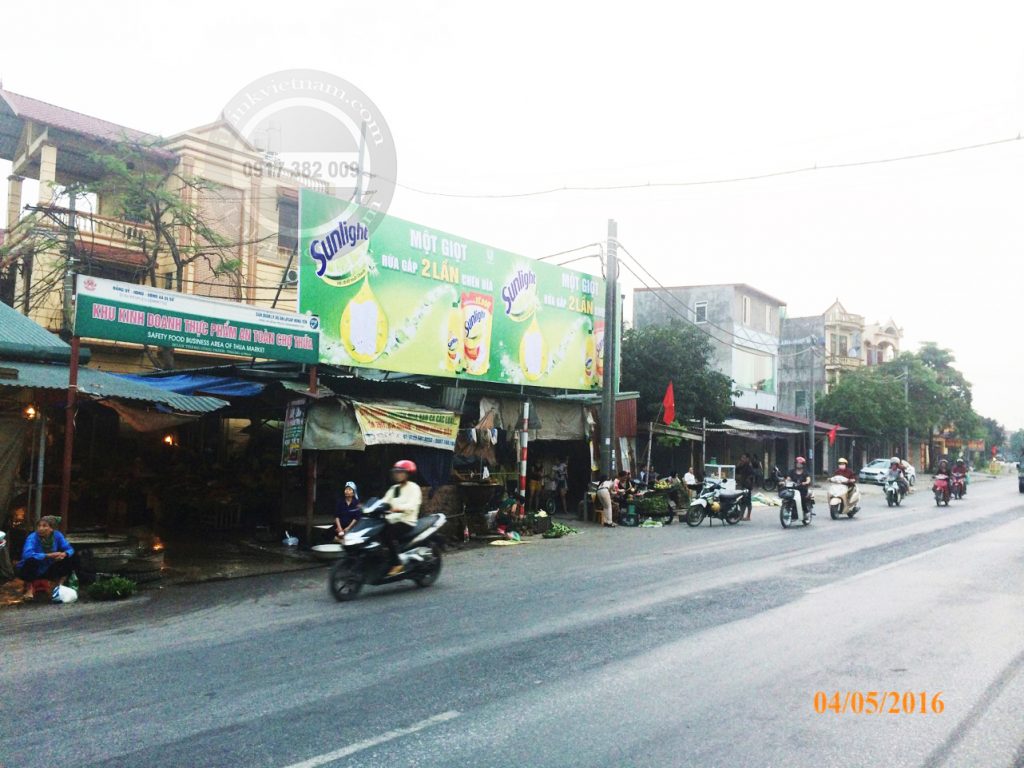 Bảng quảng cáo chợ miền Bắc