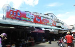 Biển quảng cáo chợ truyền thống