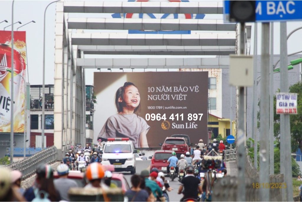 quảng cáo ngoài trời