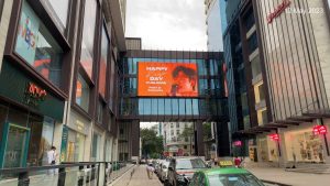 quảng cáo cho thần tượng